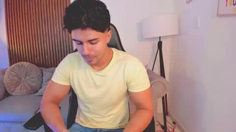 Liam Collins online show from October 26, 2025, 11:49 am