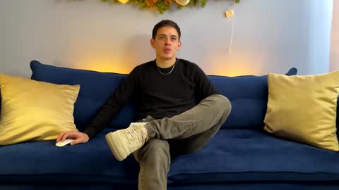 Liam online show from January 6, 2025, 5:16 pm