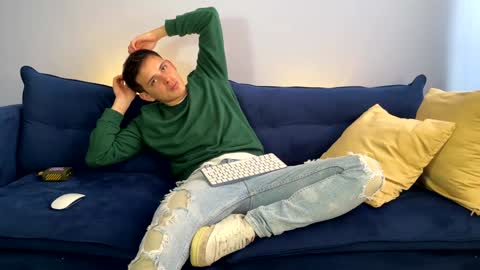 Liam online show from February 7, 2025, 3:30 pm