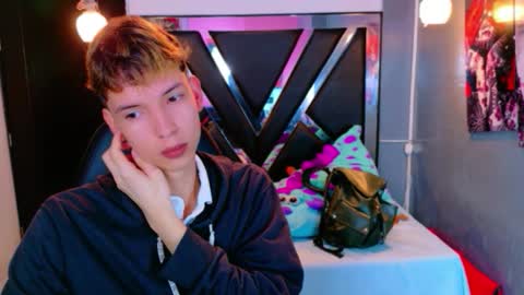 Snapshot of liam_green1 chatting on February 23, 2026, 12:02 pm liam_green1 online show from February 23, 2026, 12:02 pm