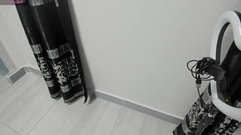 LIAM KLEIN online show from January 21, 2025, 11:13 am