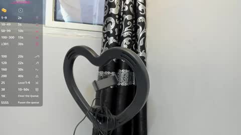 LIAM KLEIN online show from February 10, 2025, 11:25 am