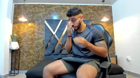 LIAM KLEIN online show from September 23, 2025, 11:13 am