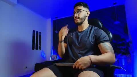 LIAM KLEIN online show from April 14, 2026, 11:16 am