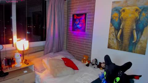 liam online show from March 25, 2026, 3:01 am