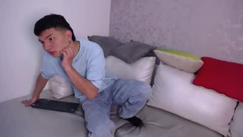 Snapshot of liam_sean chatting on February 7, 2026, 12:20 pm Liam online show from February 7, 2026, 12:20 pm