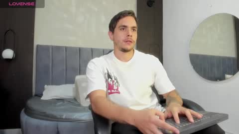 Liam online show from March 12, 2025, 8:20 pm