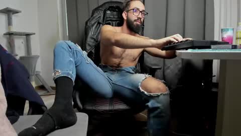 Liam online show from February 11, 2025, 7:02 am