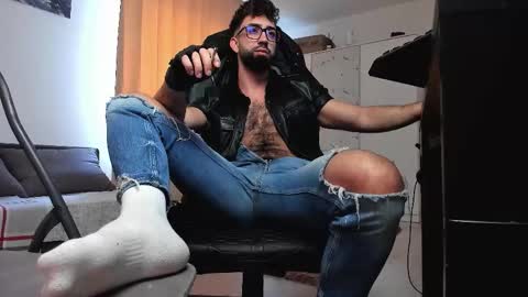 Liam online show from February 4, 2026, 7:58 am