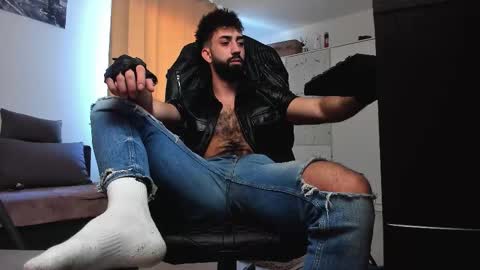 Liam online show from March 11, 2026, 8:42 am