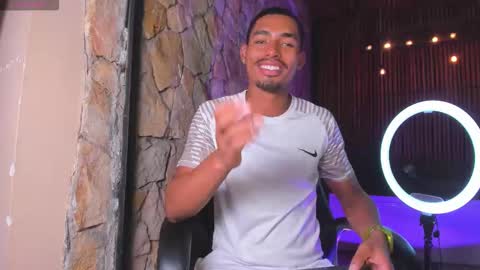 Snapshot of liambyrne chatting on December 15, 2025, 6:50 am Liam Byrne online show from December 15, 2025, 6:50 am