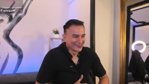 LiamDeep online show from December 5, 2025, 8:38 pm