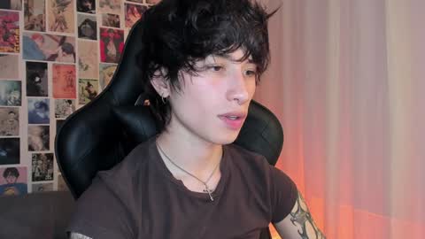 Liam online show from December 17, 2024, 6:02 am