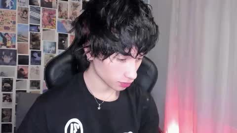 Liam online show from September 24, 2025, 7:12 am