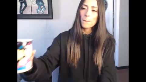 Snapshot of liamiler01_ chatting on December 6, 2024, 12:27 pm Lia Miller online show from December 6, 2024, 12:27 pm