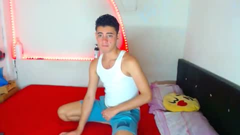 LIAM  KAI online show from November 23, 2025, 2:11 am