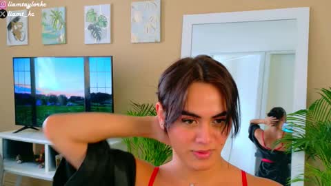 Snapshot of liamtaylor_ chatting on October 10, 2025, 7:46 pm Tell me Liam online show from October 10, 2025, 7:46 pm