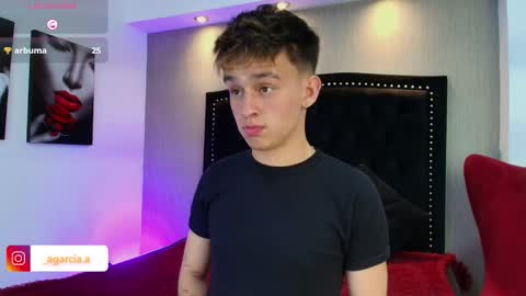 liam online show from November 30, 2025, 3:43 am