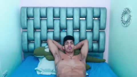 L I A M online show from December 1, 2025, 10:42 am