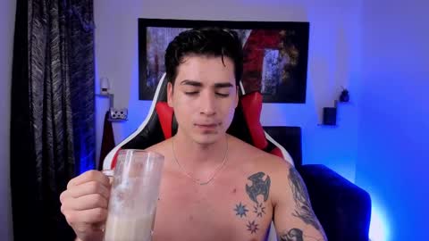 liamwyatt_ online show from February 16, 2025, 3:26 am