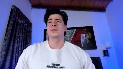 liamwyatt_ online show from November 5, 2025, 5:18 am