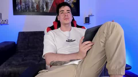 liamwyatt_ online show from December 20, 2025, 3:46 am