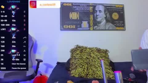 Snapshot of lian_23_ chatting on December 7, 2024, 1:51 pm online show from December 7, 2024, 1:51 pm