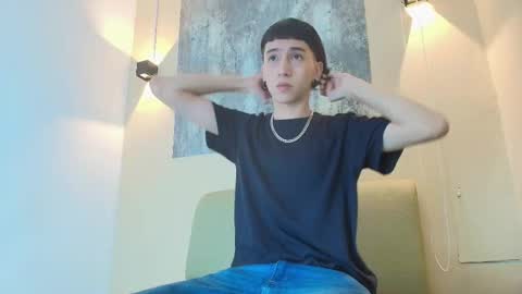 lian_cameron online show from January 8, 2026, 3:20 am