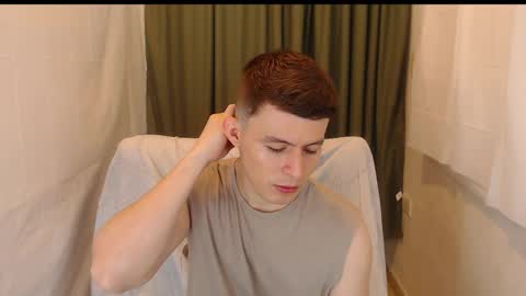 lian_eathan online show from November 29, 2025, 6:00 pm