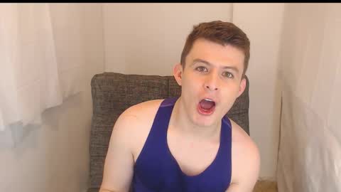 lian_eathan online show from December 13, 2025, 7:53 pm