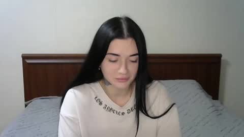 Snapshot of liana_diva chatting on December 8, 2024, 3:35 pm liana_diva online show from December 8, 2024, 3:35 pm