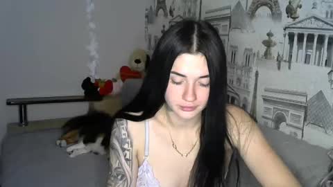 Snapshot of liana_diva chatting on December 23, 2024, 1:51 am liana_diva online show from December 23, 2024, 1:51 am
