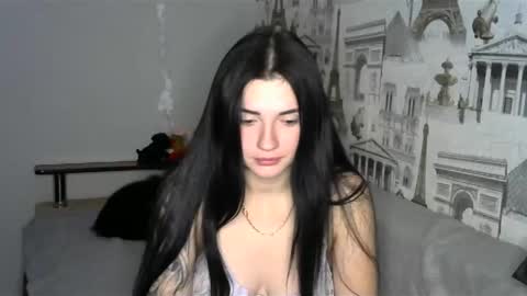 Snapshot of liana_diva chatting on December 24, 2024, 11:00 pm liana_diva online show from December 24, 2024, 11:00 pm