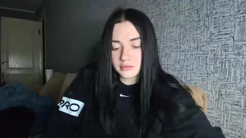 liana_diva online show from January 12, 2026, 4:23 pm