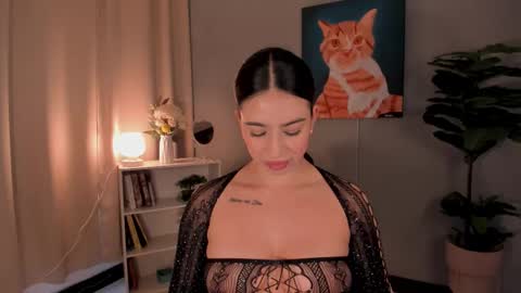 Snapshot of liapearce chatting on October 20, 2025, 12:27 pm Lia online show from October 20, 2025, 12:27 pm