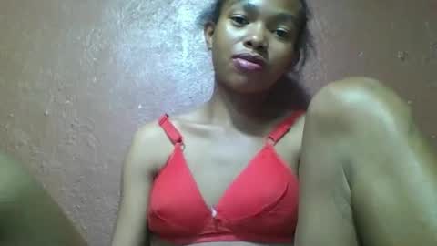 liaraisha online show from September 28, 2025, 8:25 pm