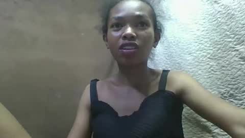 liaraisha online show from September 29, 2025, 8:35 pm