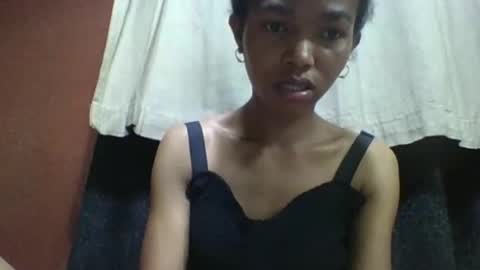 liaraisha online show from October 22, 2025, 3:29 am