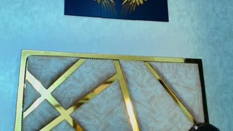 liaross online show from December 19, 2024, 7:40 pm