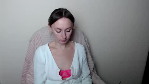 Snapshot of liasais_ chatting on February 27, 2026, 12:27 pm Lia online show from February 27, 2026, 12:27 pm