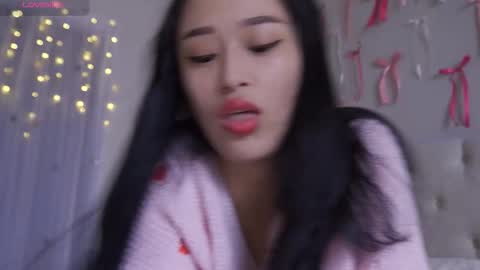 Lia online show from February 9, 2026, 12:25 am