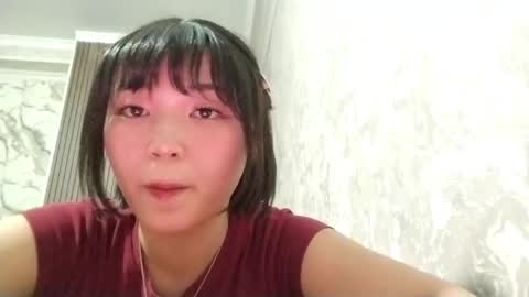 Molly online show from April 16, 2026, 9:39 pm