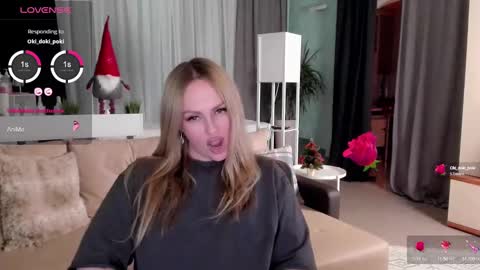 Snapshot of libby_nora chatting on January 4, 2025, 7:34 pm Libby online show from January 4, 2025, 7:34 pm