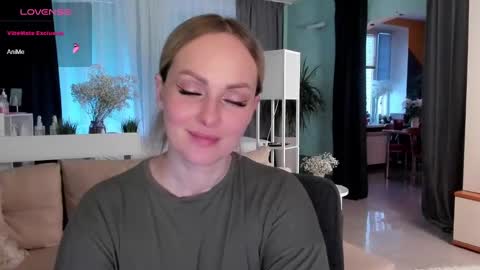 Snapshot of libby_nora chatting on January 11, 2025, 12:40 pm Libby online show from January 11, 2025, 12:40 pm