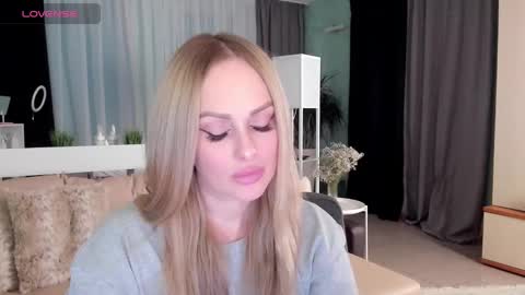 Snapshot of libby_nora chatting on January 29, 2025, 1:49 pm Libby online show from January 29, 2025, 1:49 pm