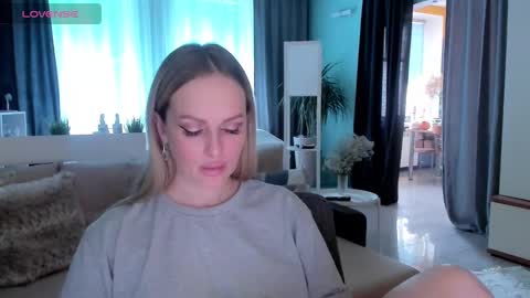 Snapshot of libby_nora chatting on February 22, 2025, 9:01 am Libby online show from February 22, 2025, 9:01 am