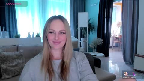 Snapshot of libby_nora chatting on February 22, 2025, 12:08 pm Libby online show from February 22, 2025, 12:08 pm