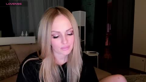 Snapshot of libby_nora chatting on March 6, 2025, 3:56 pm Libby online show from March 6, 2025, 3:56 pm