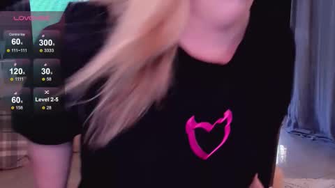 Snapshot of libby_nora chatting on September 8, 2025, 2:38 pm Libby online show from September 8, 2025, 2:38 pm