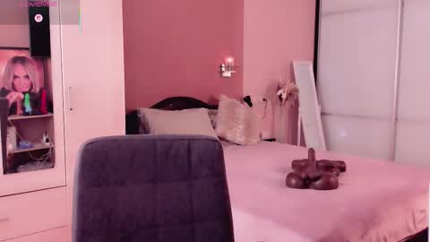 Snapshot of libby_nora chatting on September 21, 2025, 11:34 am Libby online show from September 21, 2025, 11:34 am